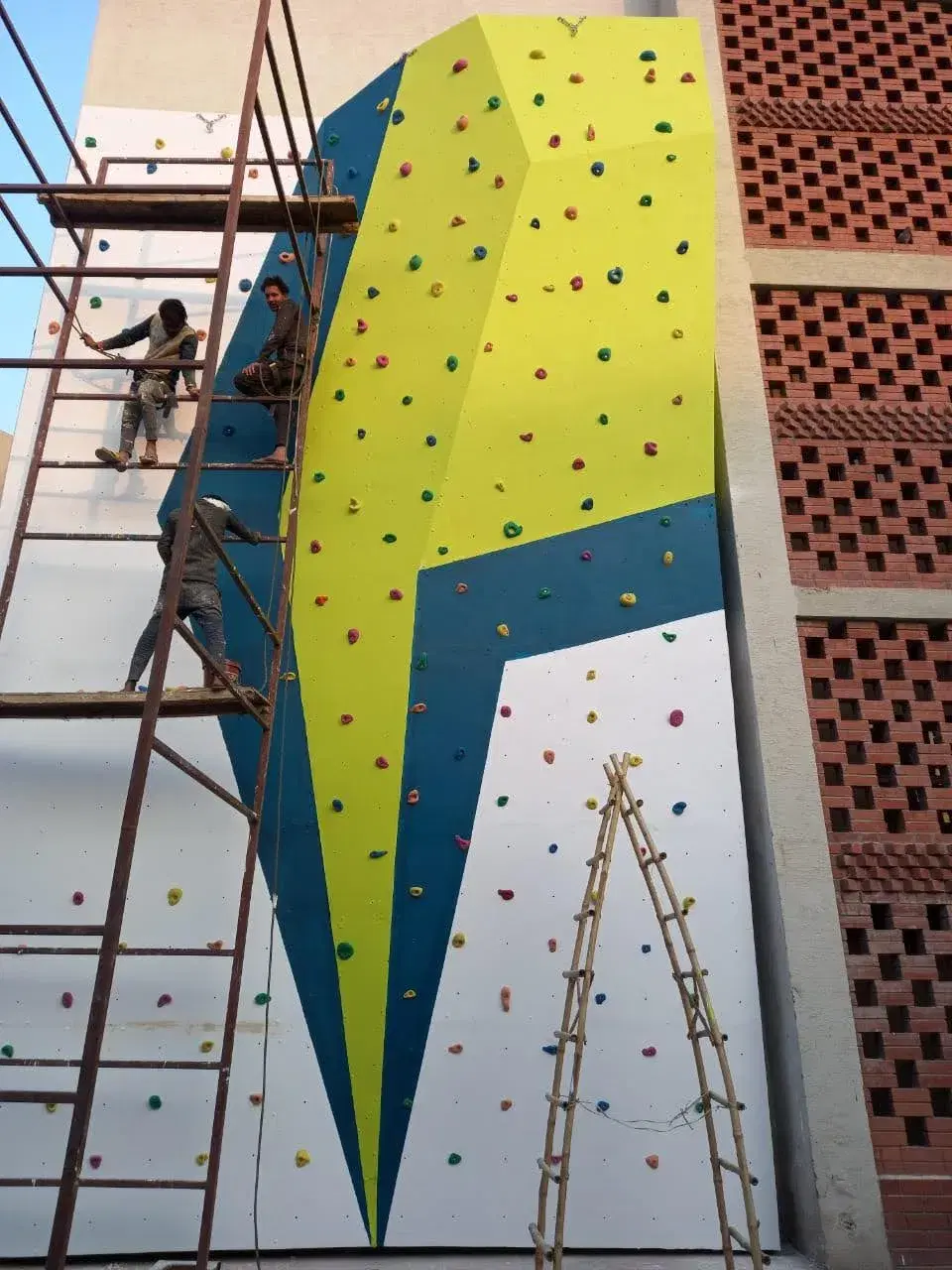 Outdoor-Climbing-Wall-Gurugram-26