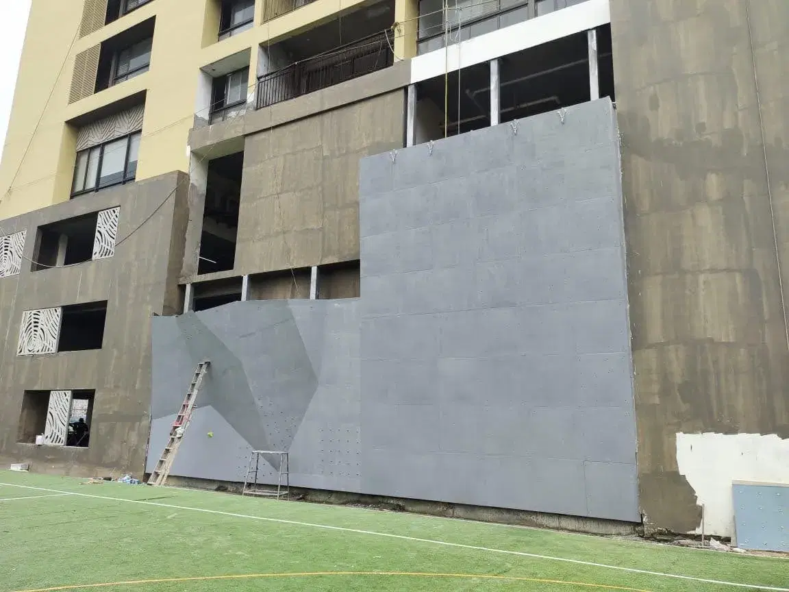 Outdoor-Climbing-Wall-Kolkata-21