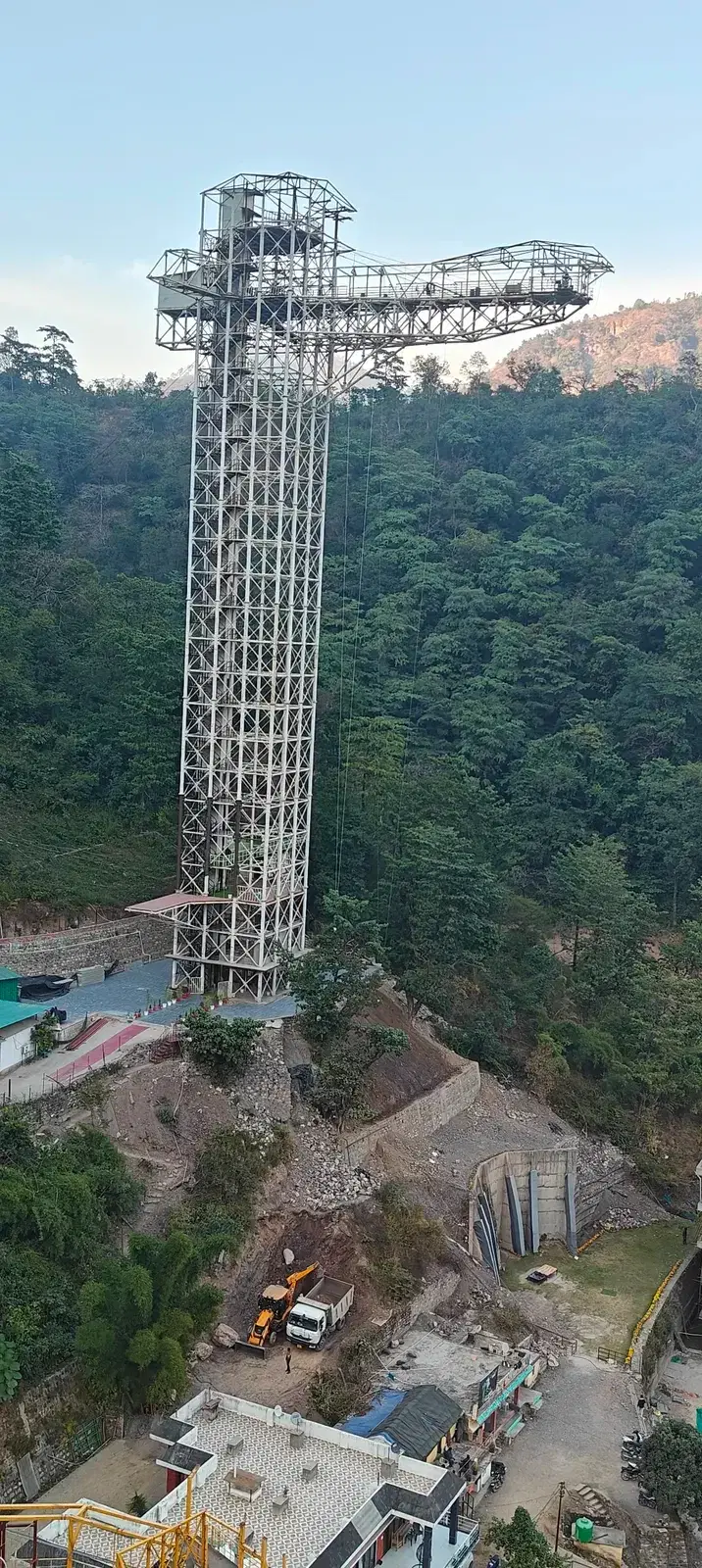 The D Splash bungee tower rising above the gorge at Rishikesh